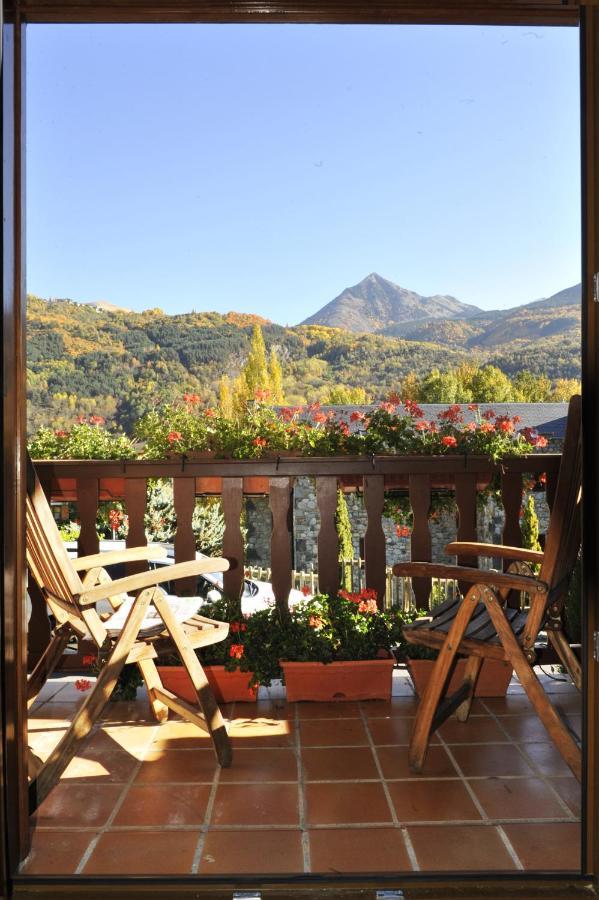 Chardin D'Alto-Apartamentos Chardins Benasque Exteriér fotografie
